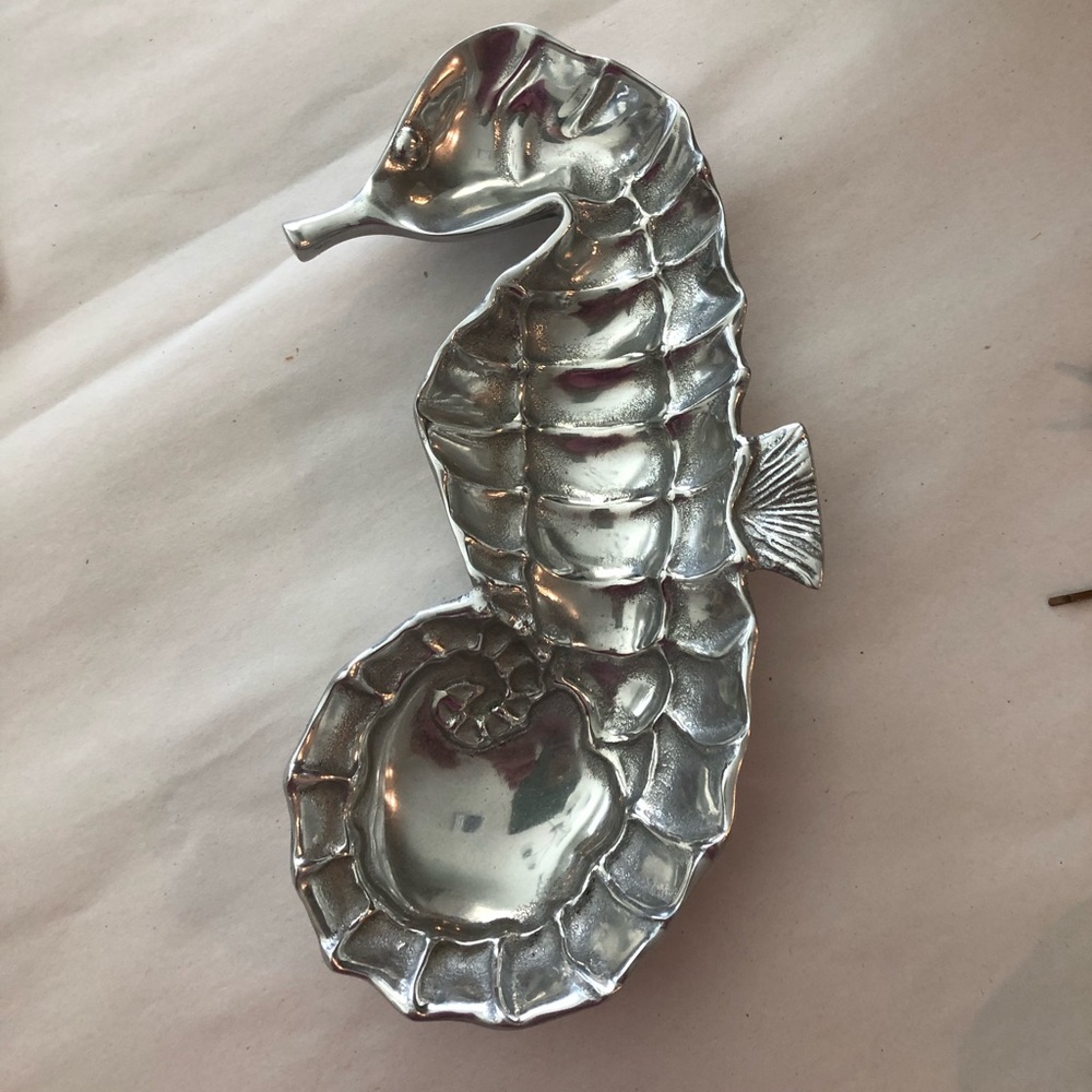 Seahorse decoration or dish